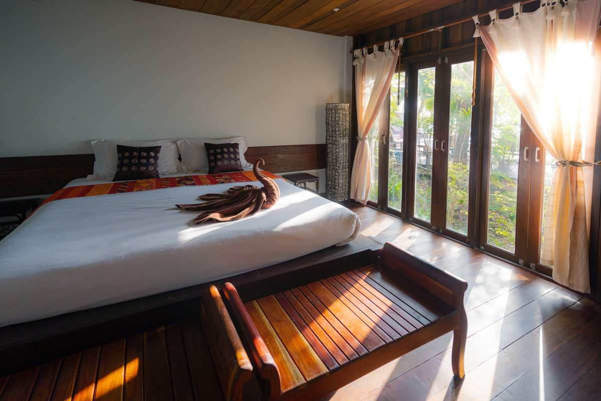 Lagoon Breeze Backwater Stay - Master Bedroom Suite