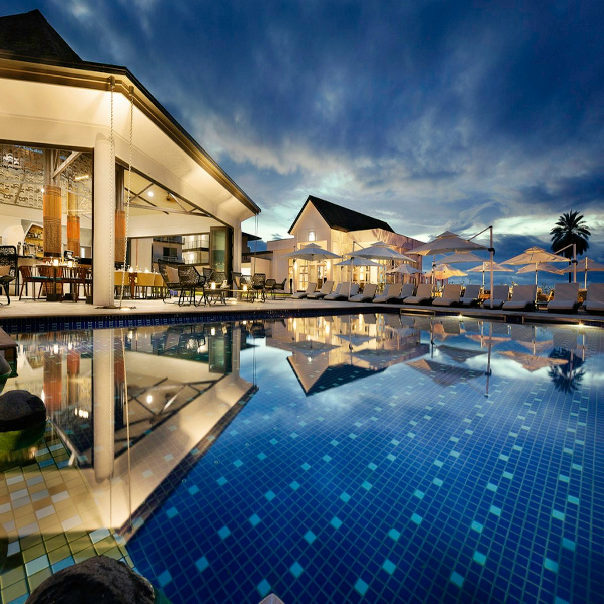 Sunburst Paradise Private Pool Villa - Courtyard & Relaxation Area