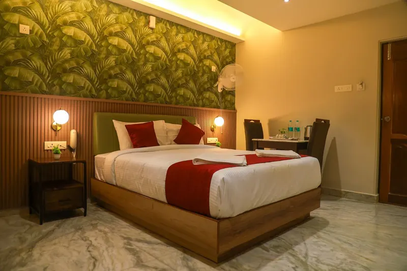 CASTLE 360 INN