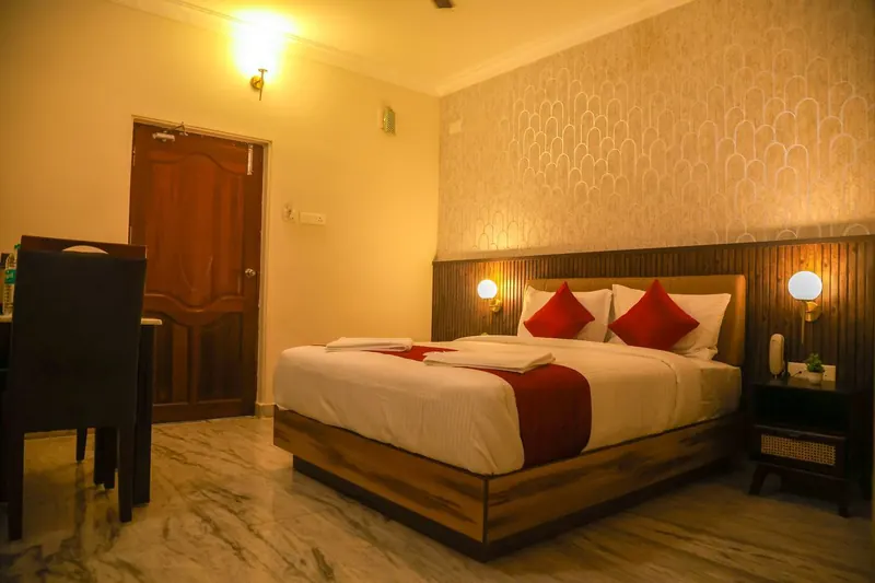 CASTLE 360 INN
